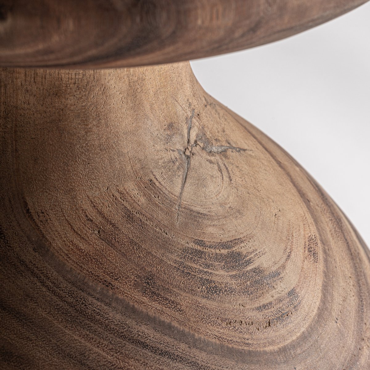 Mesa auxiliar Bezaha de madera suar - Imagen 3